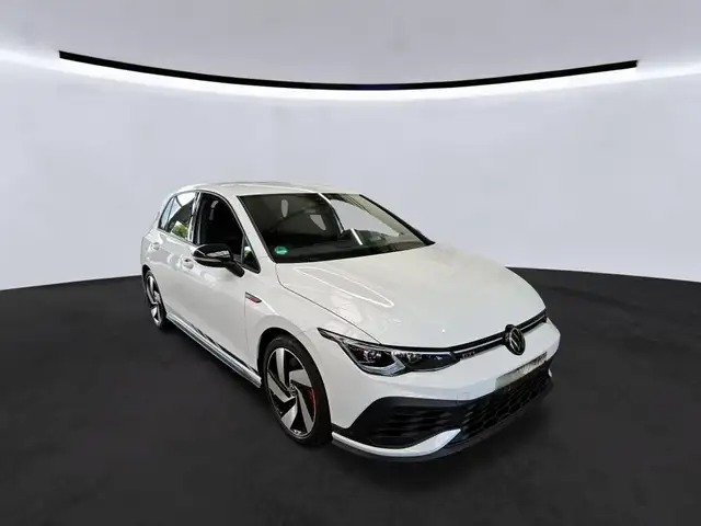 Volkswagen Golf view 2