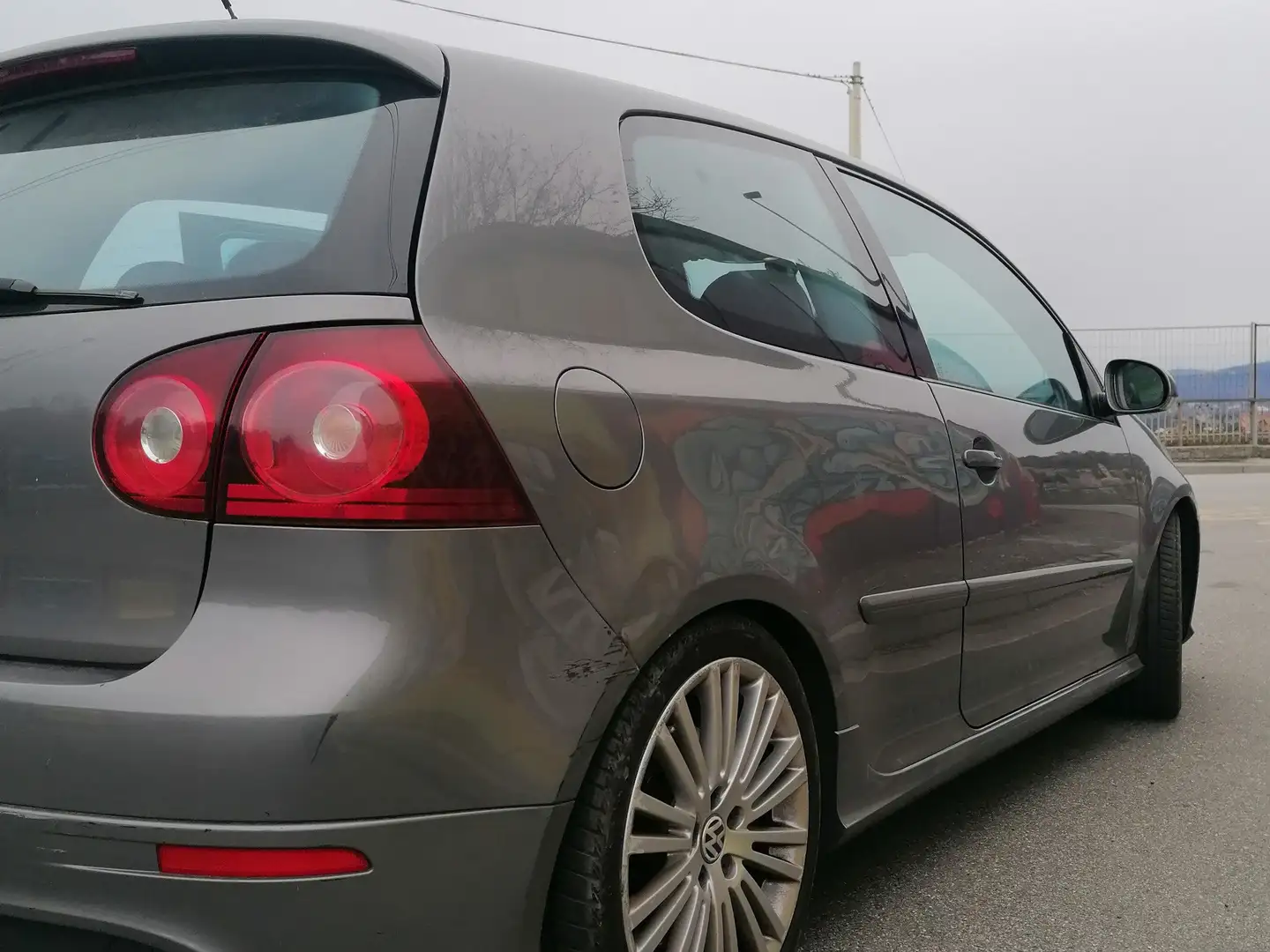 Volkswagen Golf Golf+V+2003+3p+R32+3.2+VR6+4motion Szary - 1