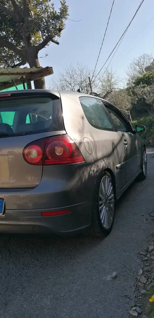 Volkswagen Golf Golf+V+2003+3p+R32+3.2+VR6+4motion Szary - 2