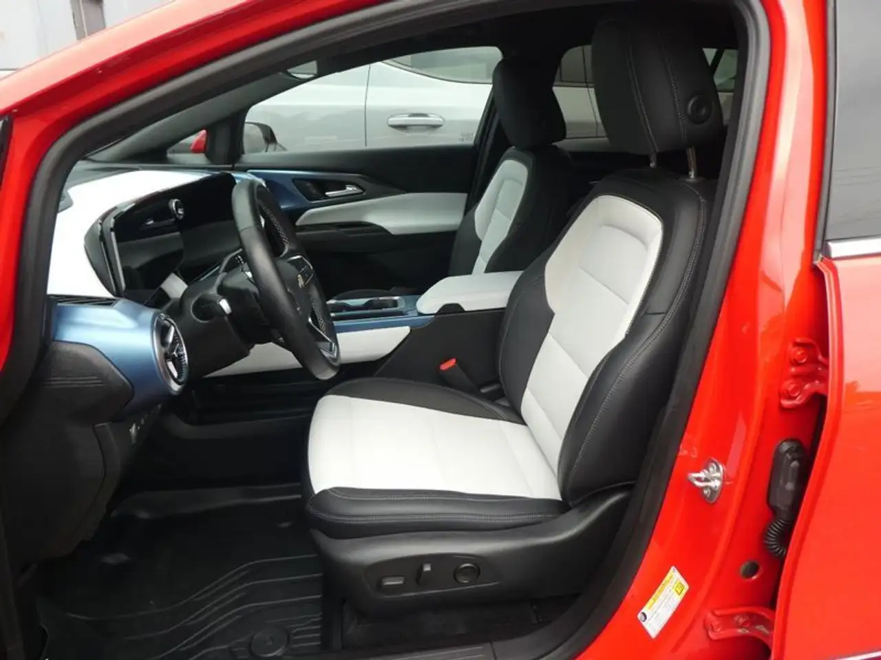 Chevrolet Equinox photo Chevrolet Equinox