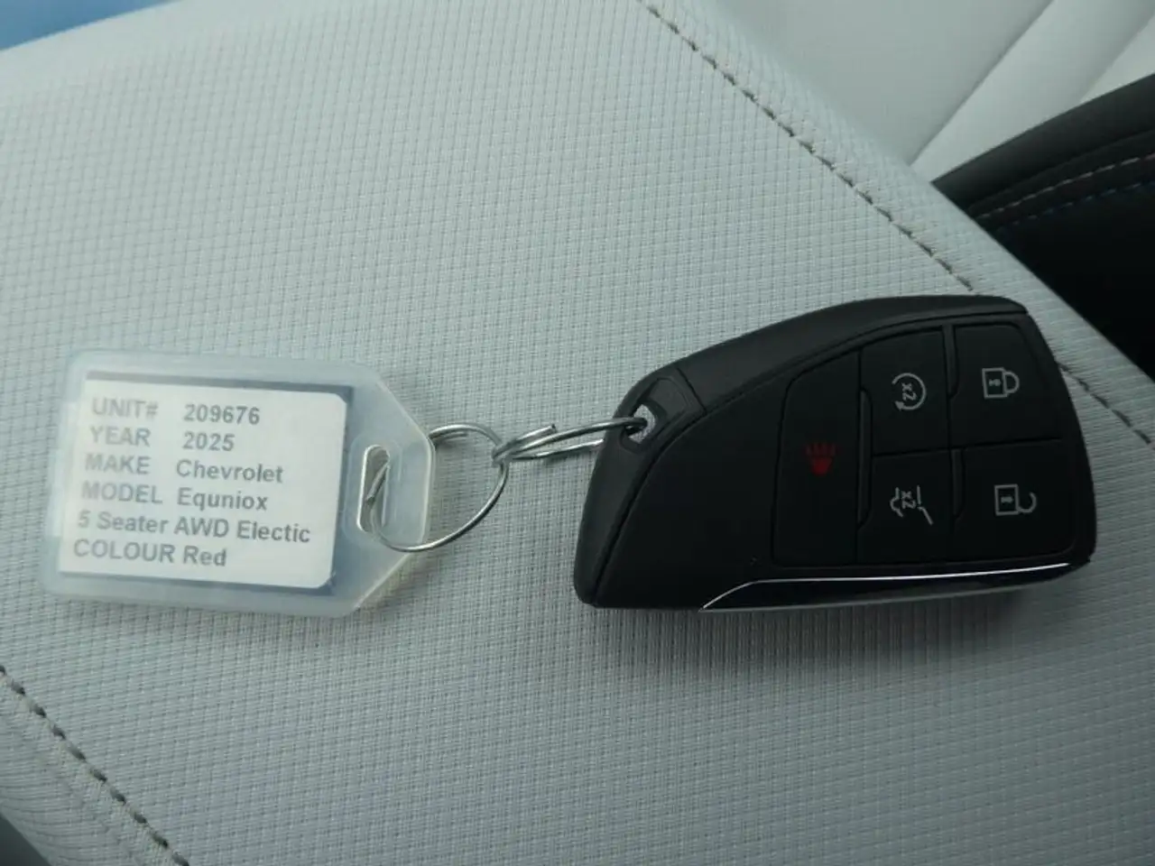 Chevrolet Equinox photo Chevrolet Equinox