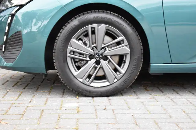 Peugeot 308 view 8