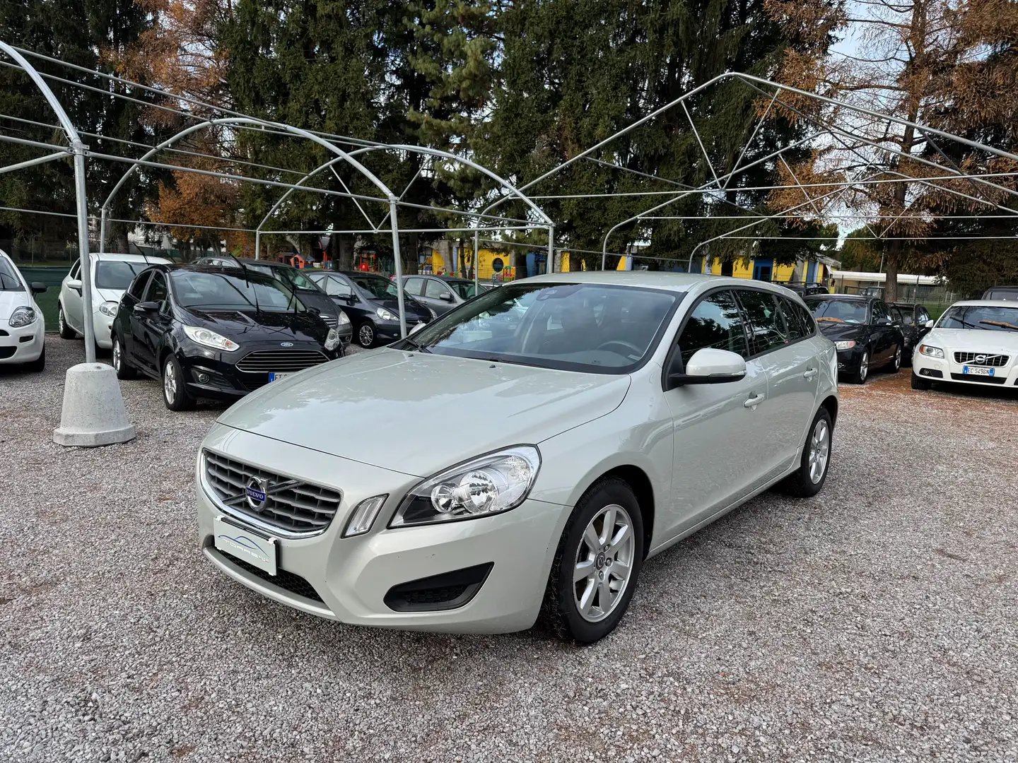 Volvo V60 V60 2011 1.6 t3 Momentum Argento - 1