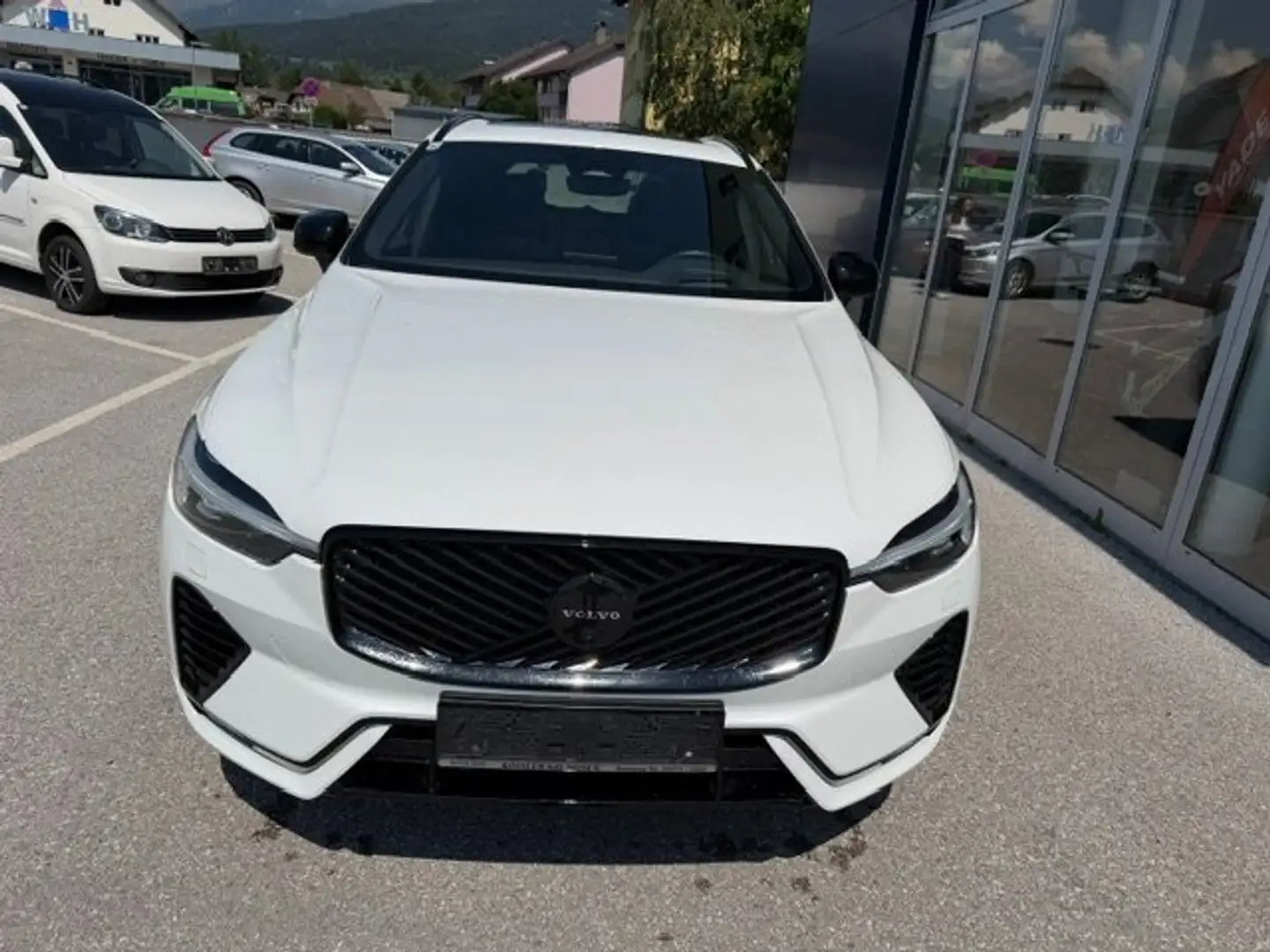 Volvo XC60 XC60 T6 AWD PHEV Ultra Black Edition *27.500km* Weiß - 2