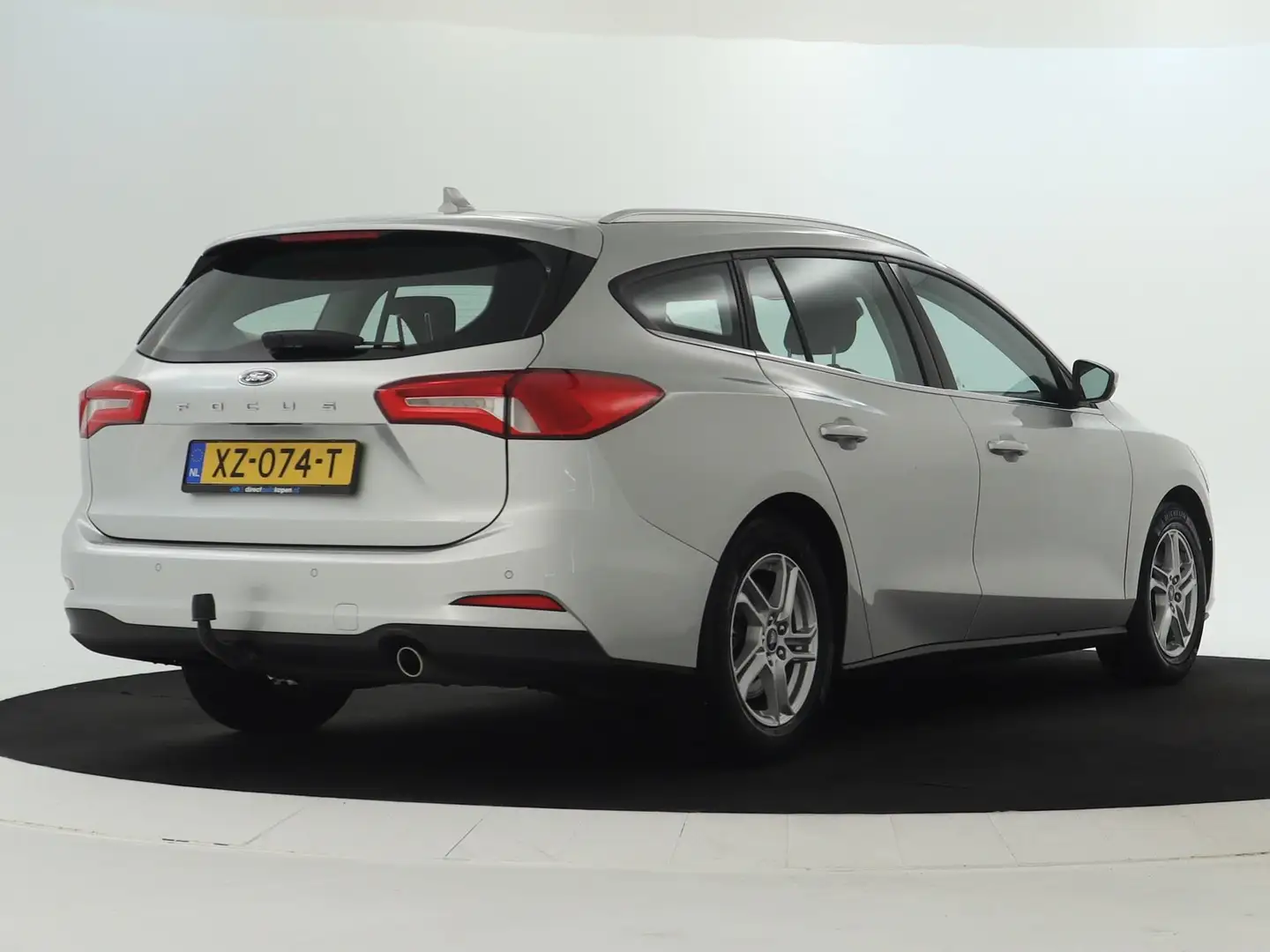 Ford Focus Wagon 1.0 EcoBoost Trend Edition Business NAVI | C Grijs - 2