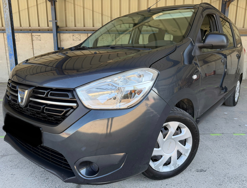 Dacia Lodgy 1.6i / Essence / 7 Places / Euro 6b — photo 3