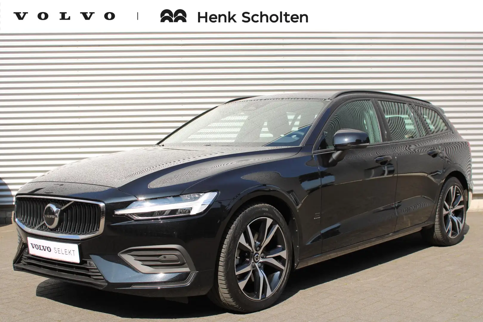 Volvo V60 B3 Automaat Essential Edition | Trekhaak Elektrisc Schwarz - 1