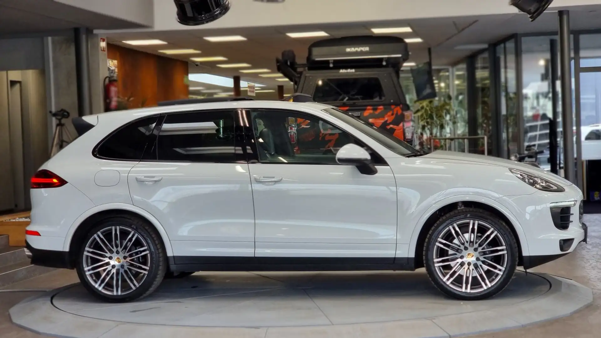 Porsche Cayenne Cayenne II Platinum Edition 3,0 Aut. Platinum Edition Weiß - 1