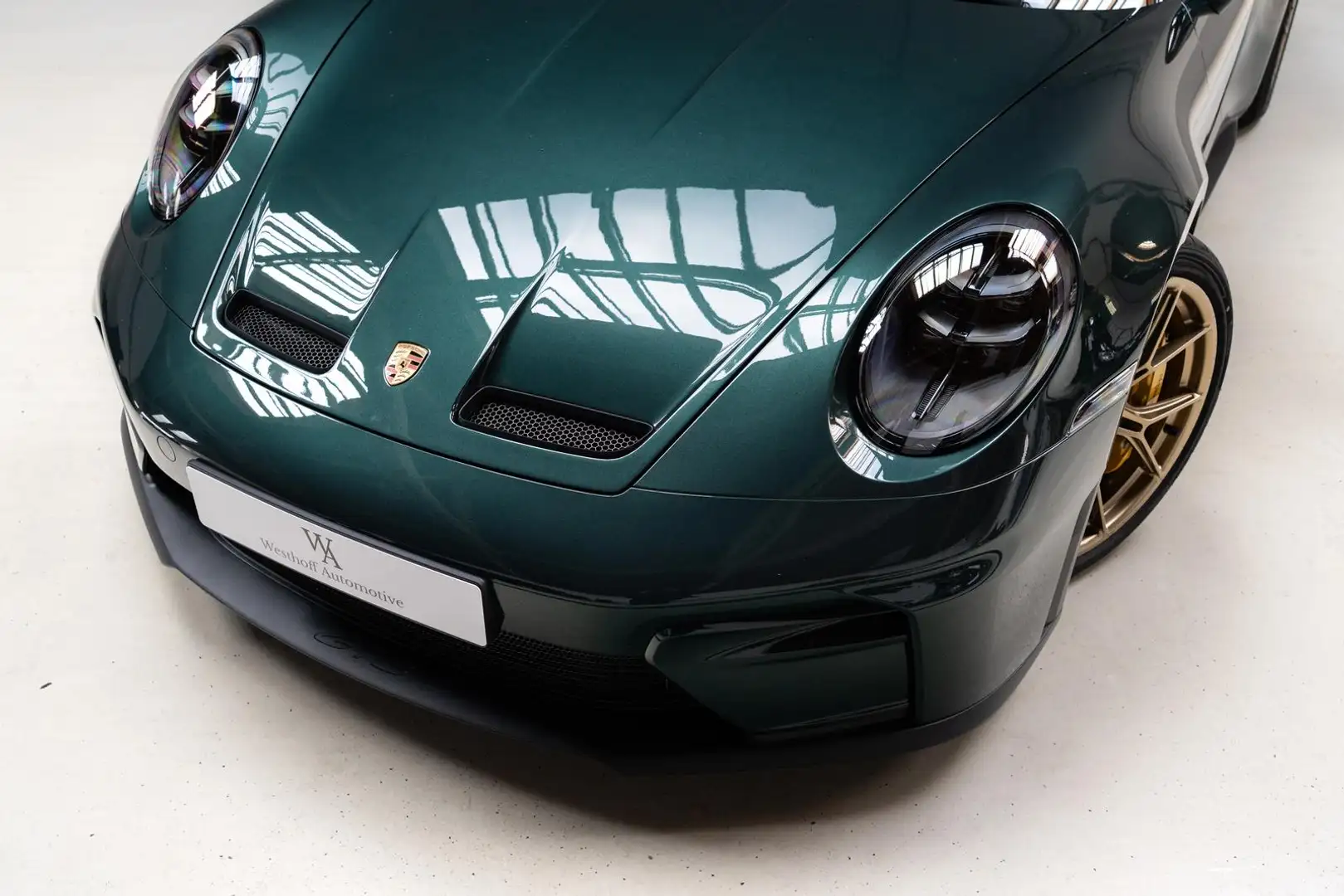 Porsche 911 GT3 Touring PTS Keramik Carbon Matrix Lift Bose Grün - 2