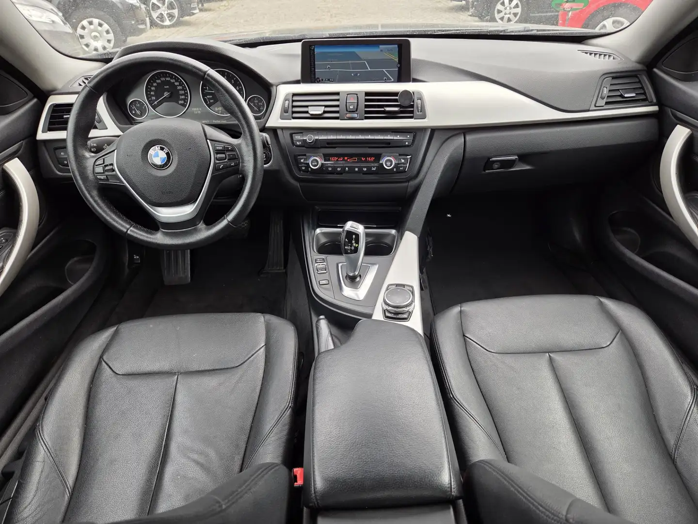 BMW 420 4-serie Coupé 420i High Executive//PANO/AUTOMAAT Zwart - 2