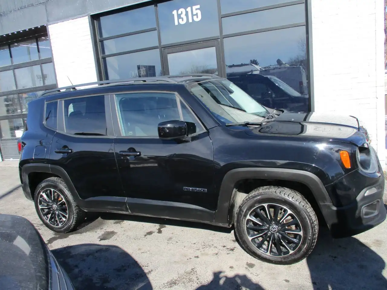Jeep Renegade снимка Jeep Renegade
