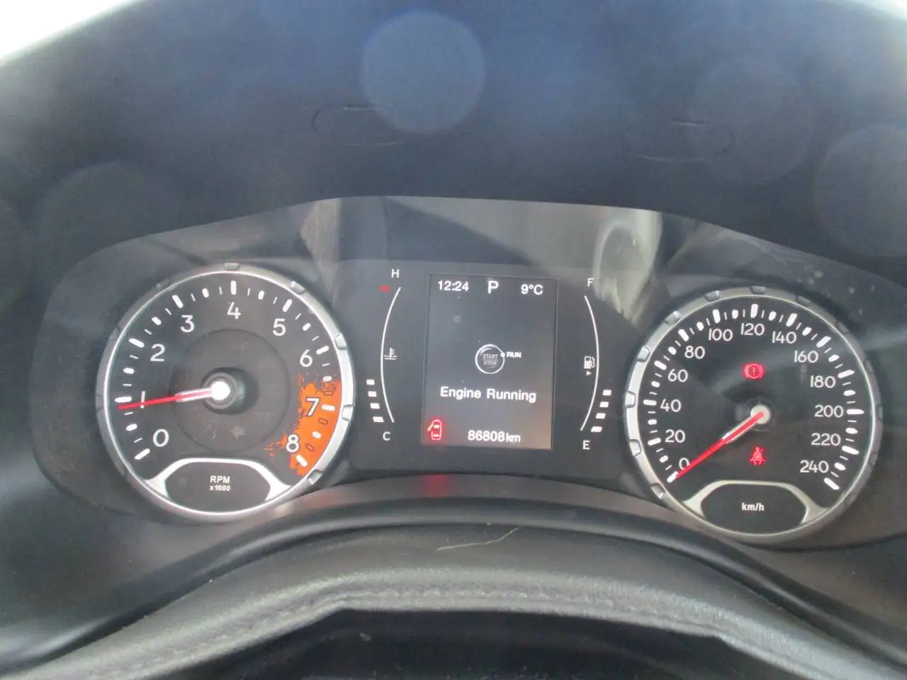 Jeep Renegade снимка Jeep Renegade