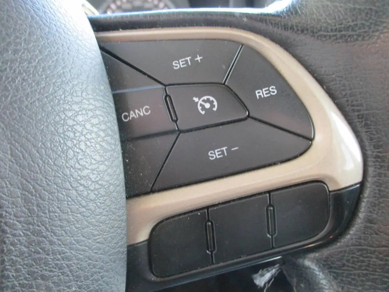 Jeep Renegade снимка Jeep Renegade