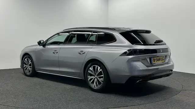 Peugeot 508 SW view 4