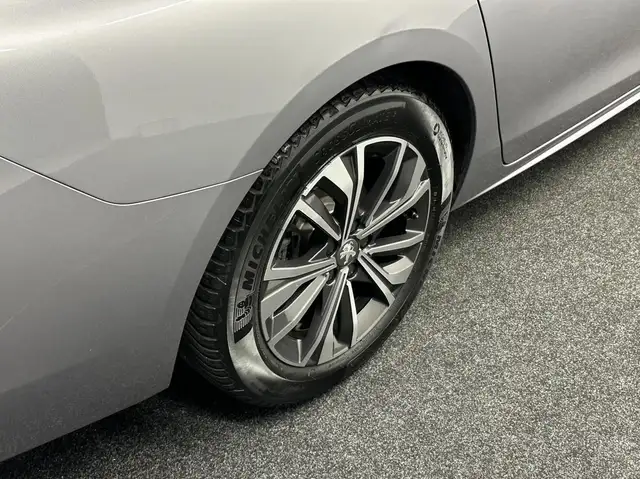 Peugeot 508 SW view 11