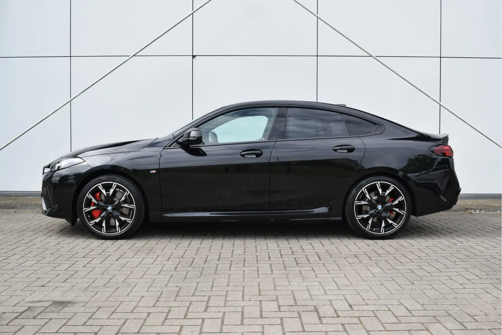 BMW 220 2 Serie Gran Coupé M Sport Automaat / Trekhaak / S Noir - 2