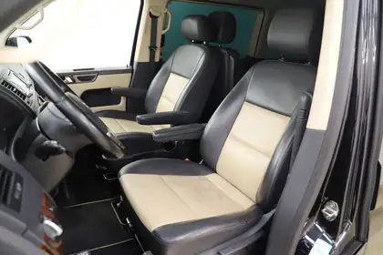 Annonce voiture d'occasion Volkswagen T5 Multivan - CARADIZE