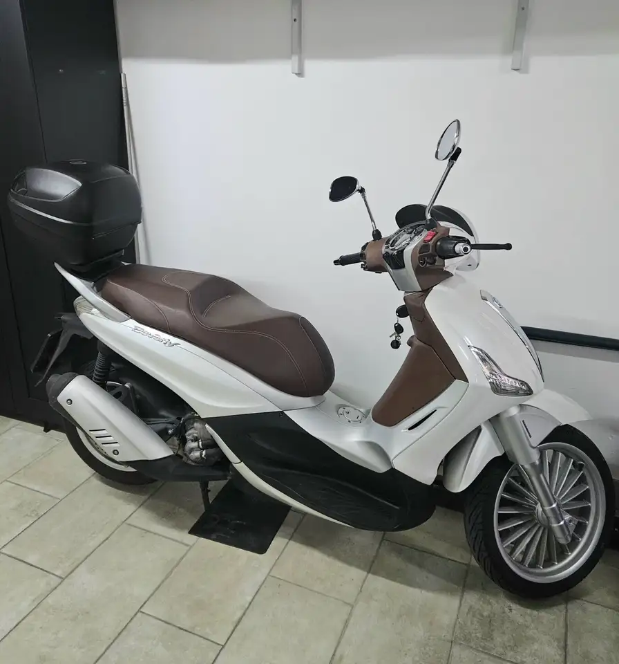 Piaggio Beverly 300