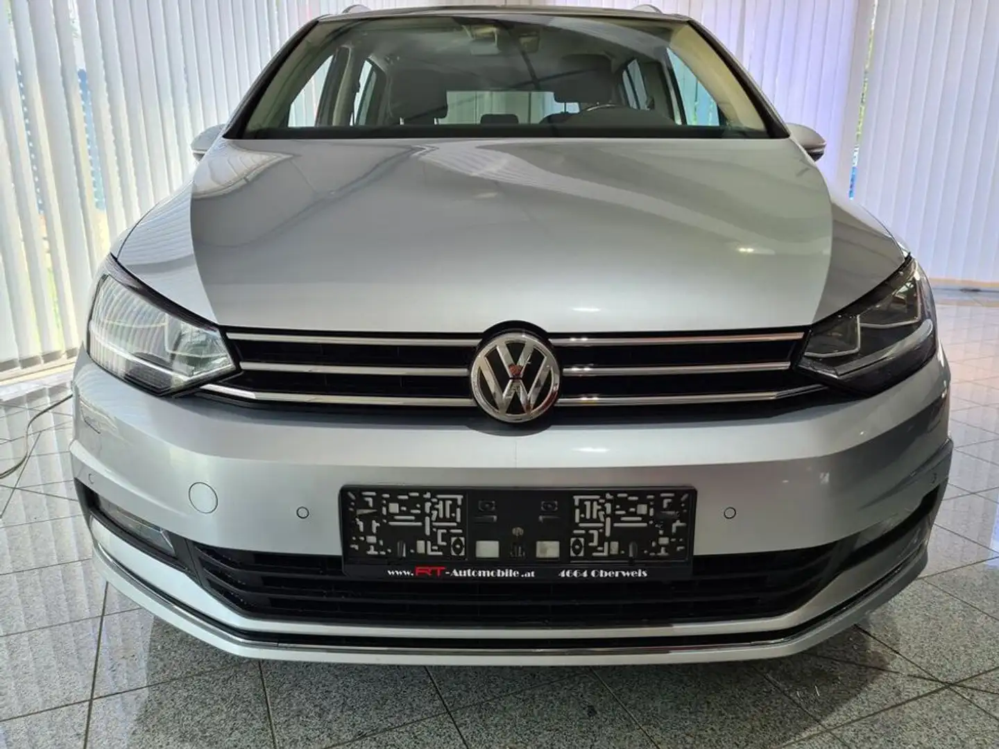 Volkswagen Touran Highline DSG ''ACC-Navi'' Silber - 2
