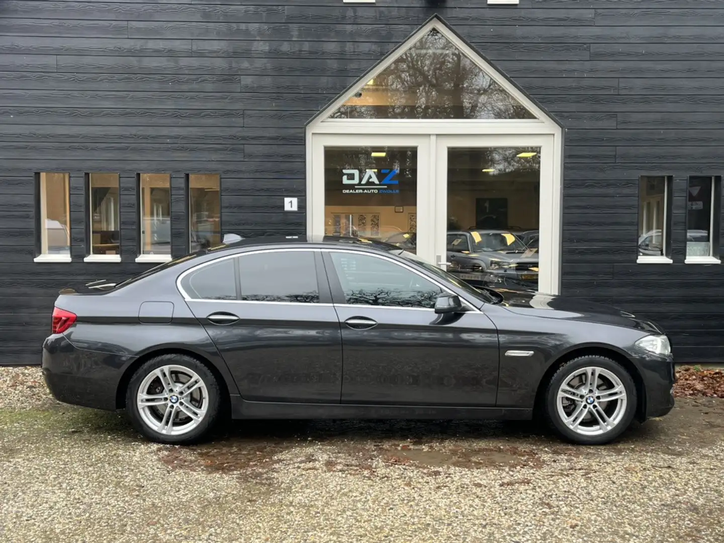 BMW 520 5-serie 520i High Executive Aut/Ecc/Leer/Navi/Lm Grigio - 2