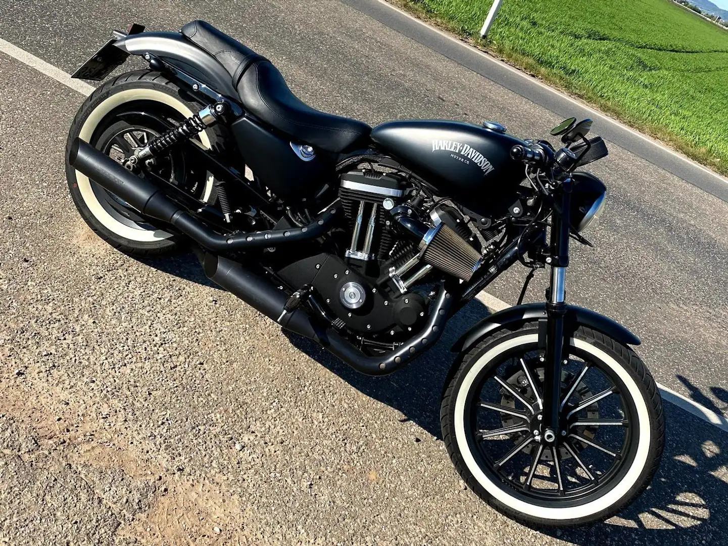 Harley-Davidson Iron 883 Fekete - 2