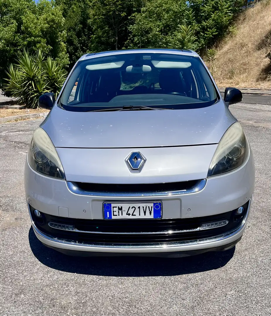 Renault Grand Scenic Bose 1.6 dci 130cv S&S Silber - 2