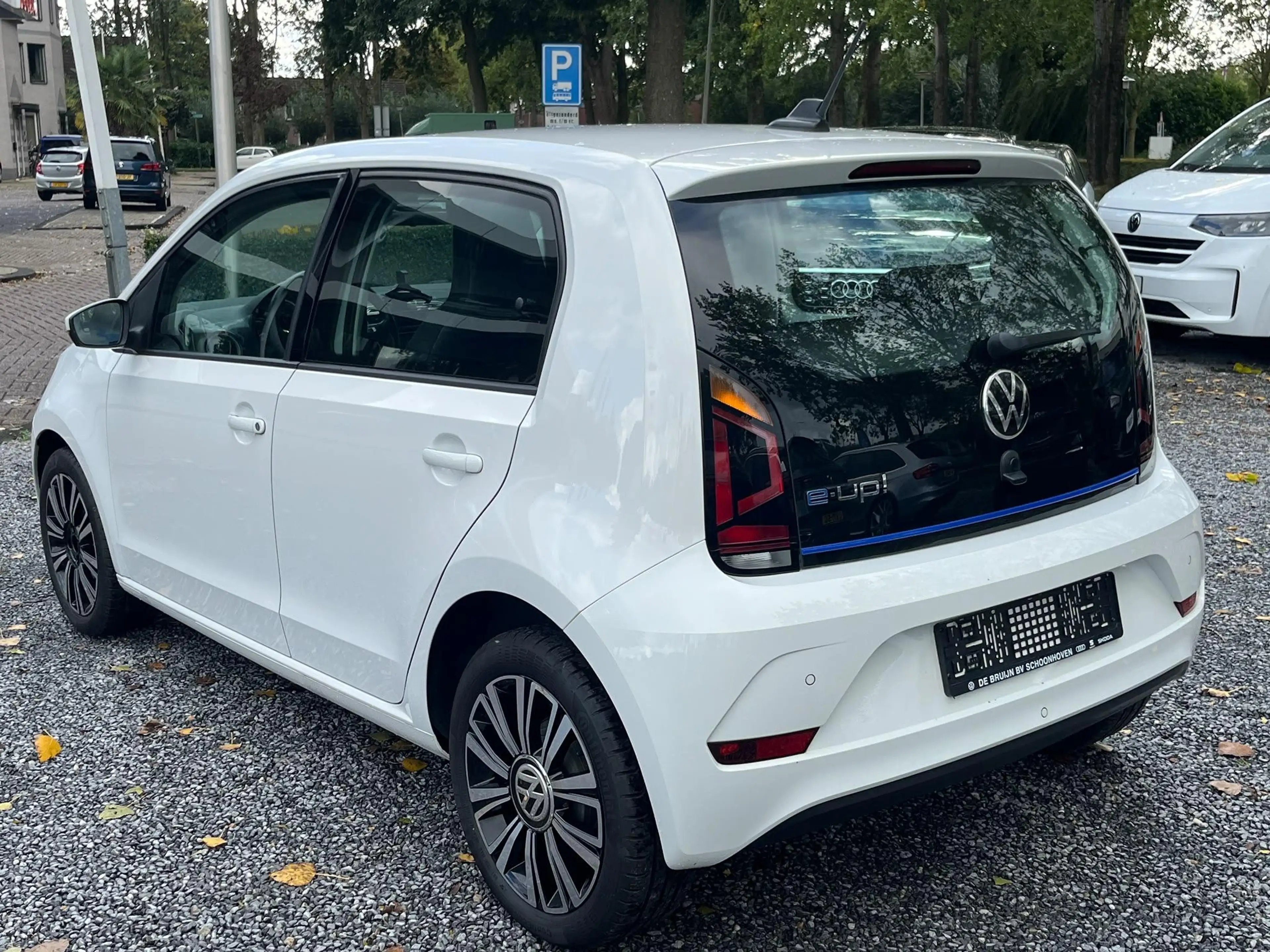 Volkswagen e-up! e-up! United (LM,Camera,Clima,Cruise) — photo 7