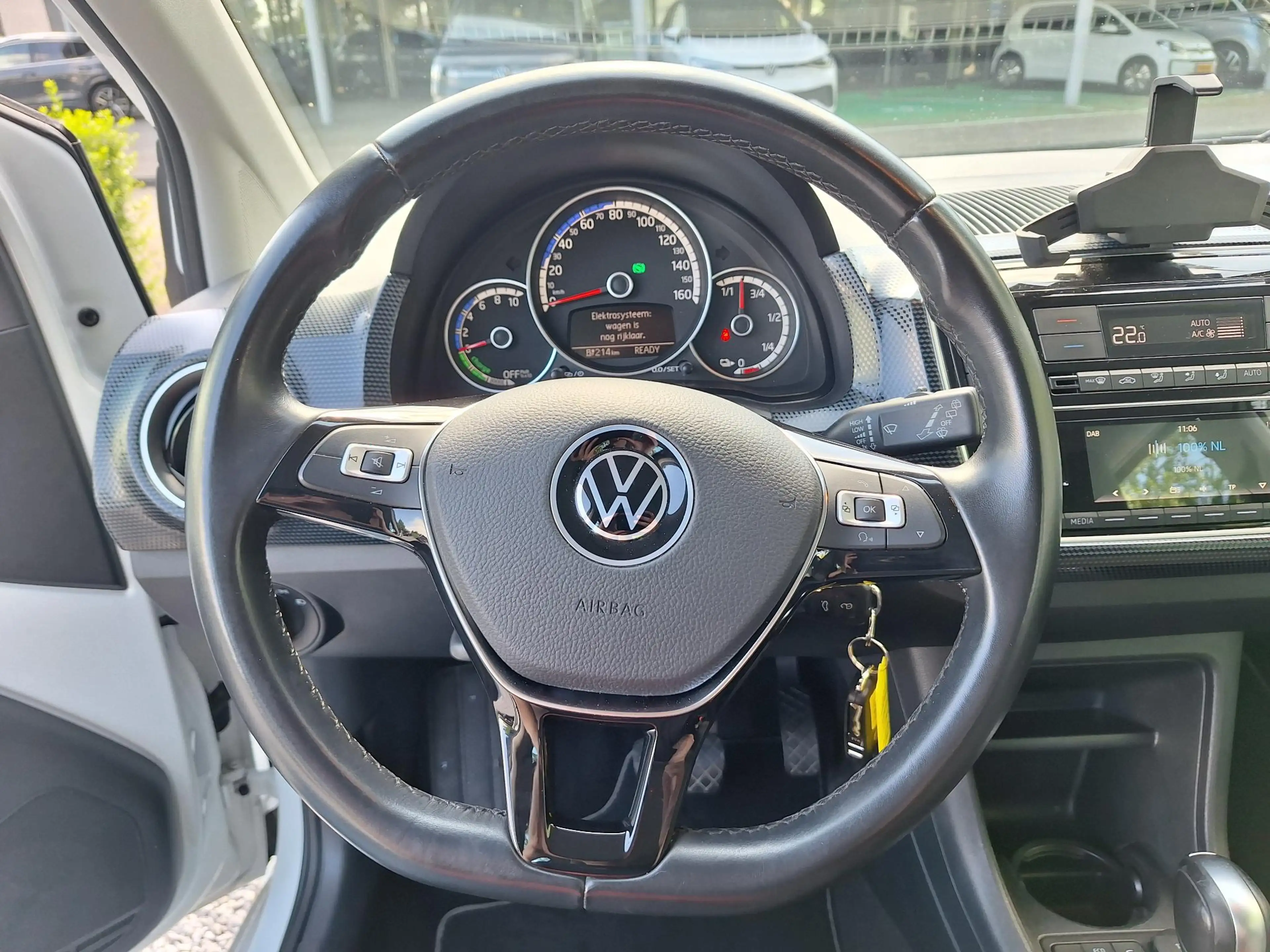 Volkswagen e-up! e-up! United (LM,Camera,Clima,Cruise) — photo 12