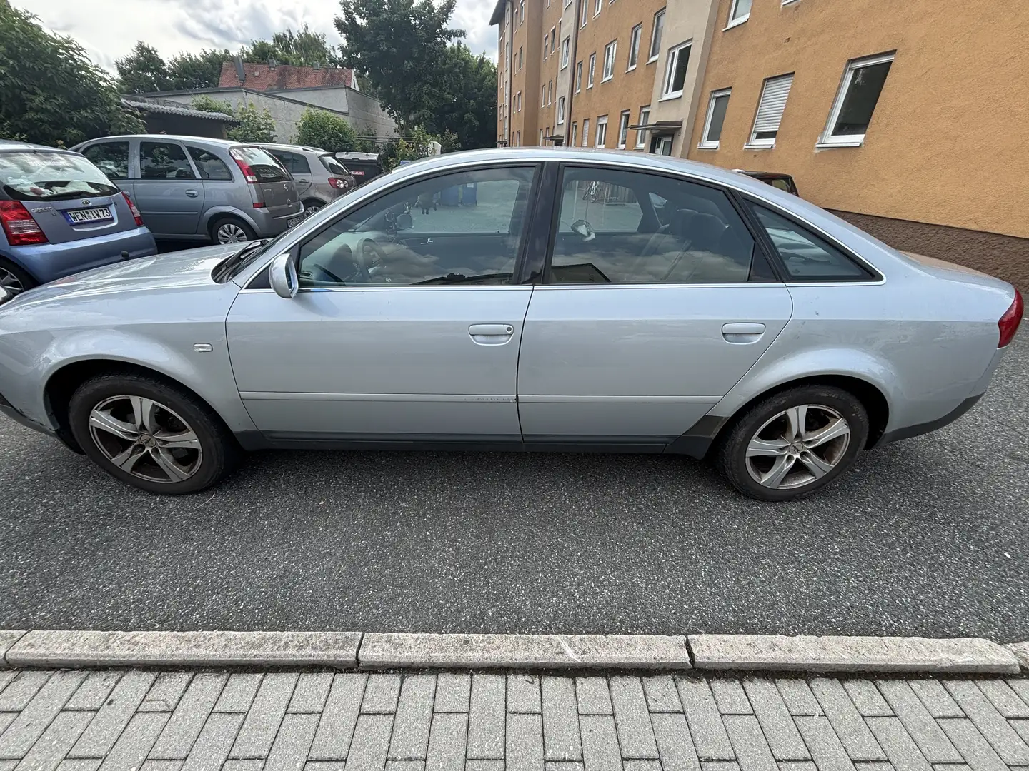 Audi A6 2.4 v6 165 ps - 2