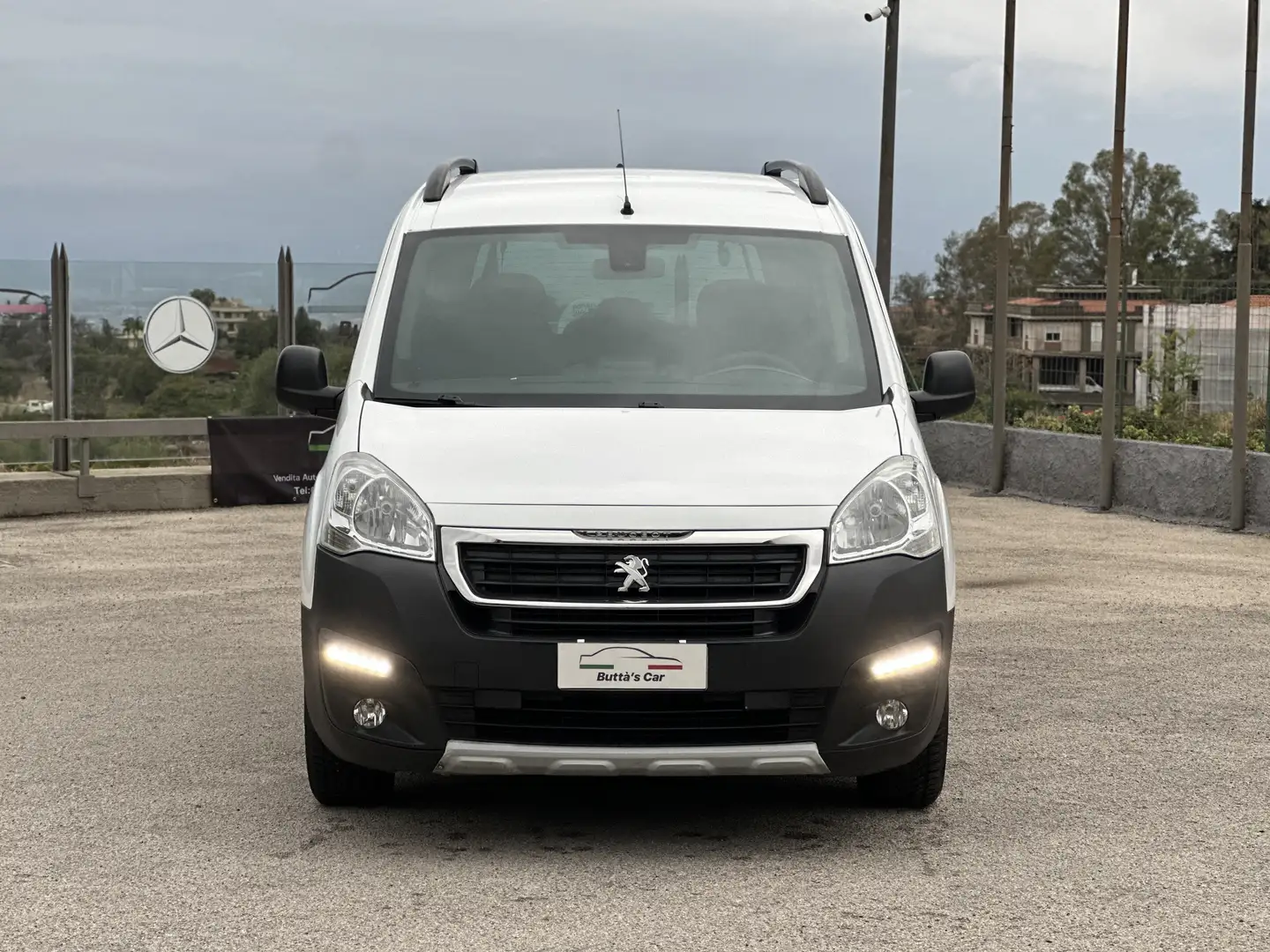 Peugeot Partner Tepee 1.6 bluehdi Outdoor 100cv Bianco - 2
