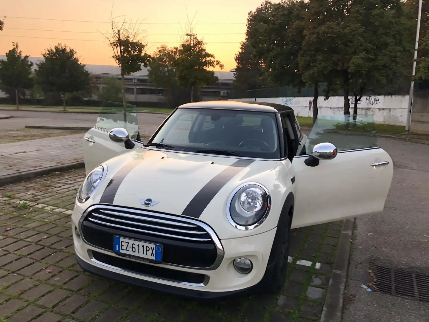 MINI Cooper D 1.5 3p - 2