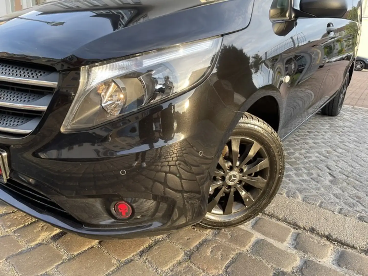 Mercedes-Benz Vito Tourer 116 Lang AHK PDC TEMPO Zwart - 2