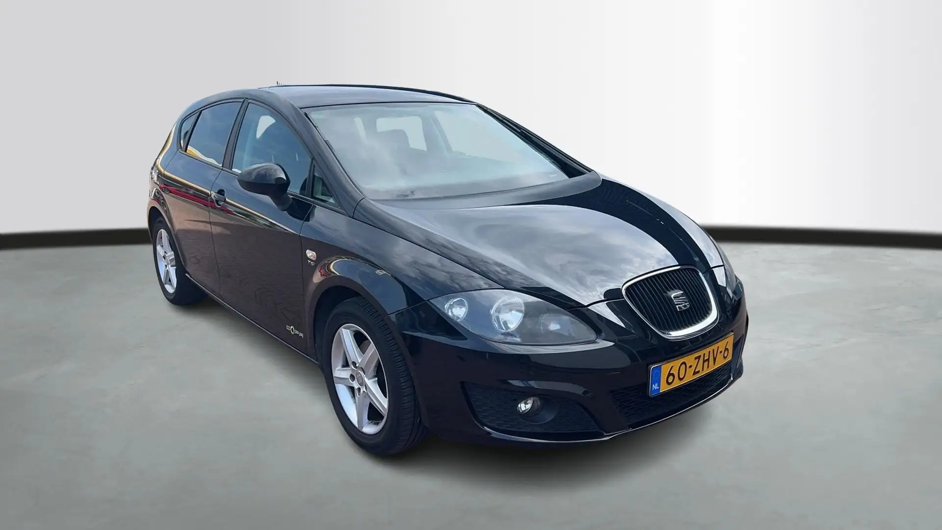 SEAT Leon 1.2 TSI 105pk Ecomotive COPA / 1e Eigenaar! / Airc Noir - 2