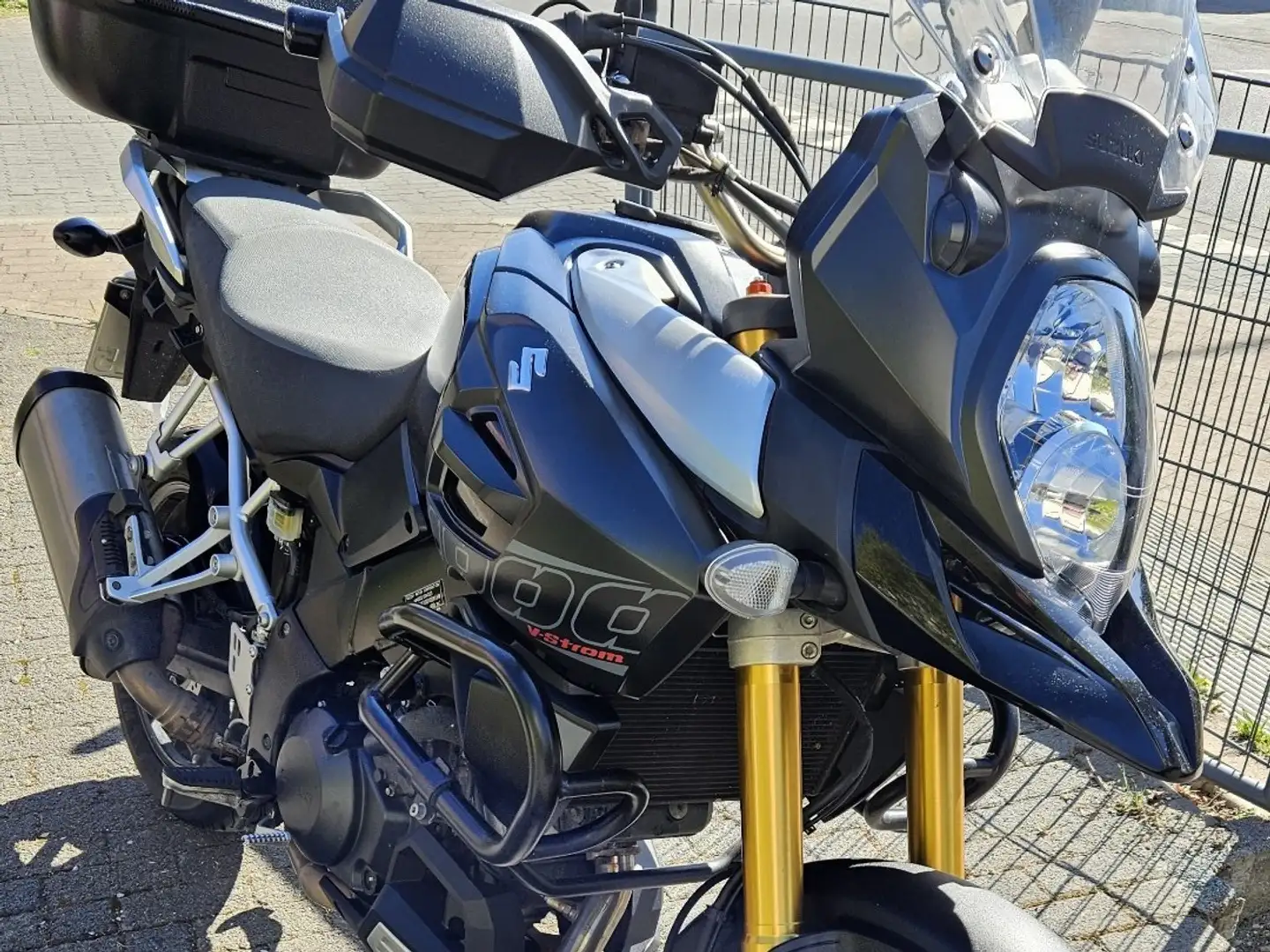 Suzuki V-Strom 1000 Negru - 1