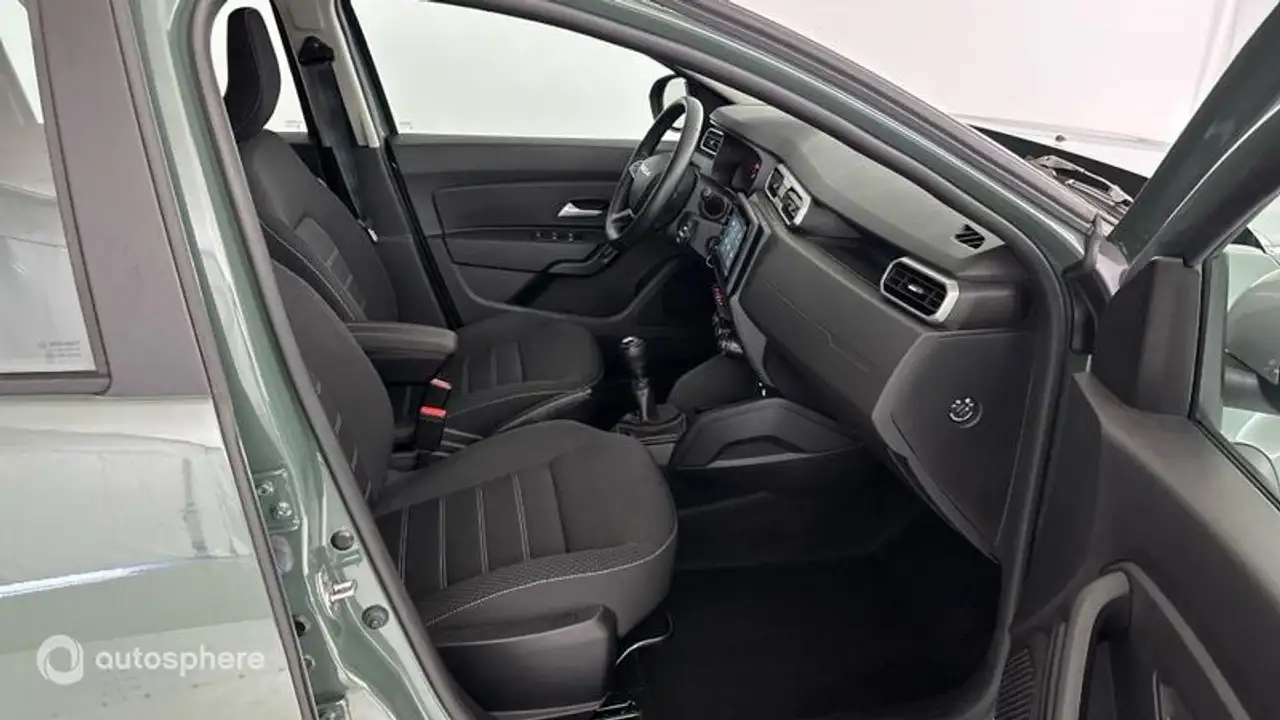 Dacia Duster — photo 15