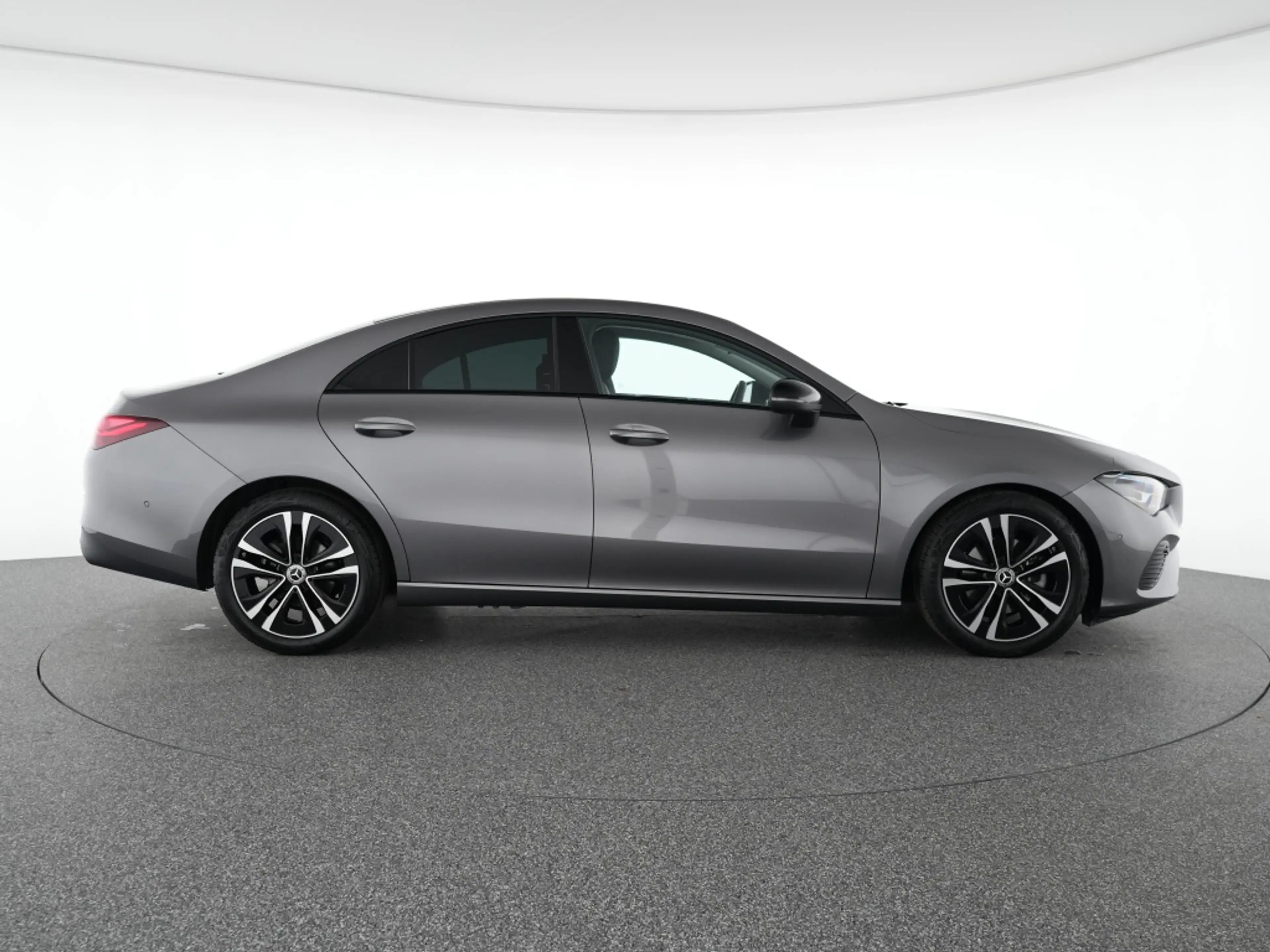 Mercedes-Benz CLA 180 Coupé Progressive Advanced Night LED Navi — photo 5