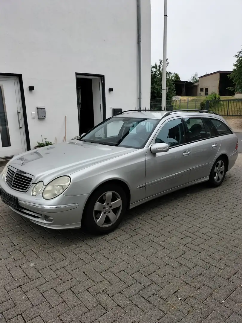 Mercedes-Benz E 220 T CDI Avantgarde DPF - 2