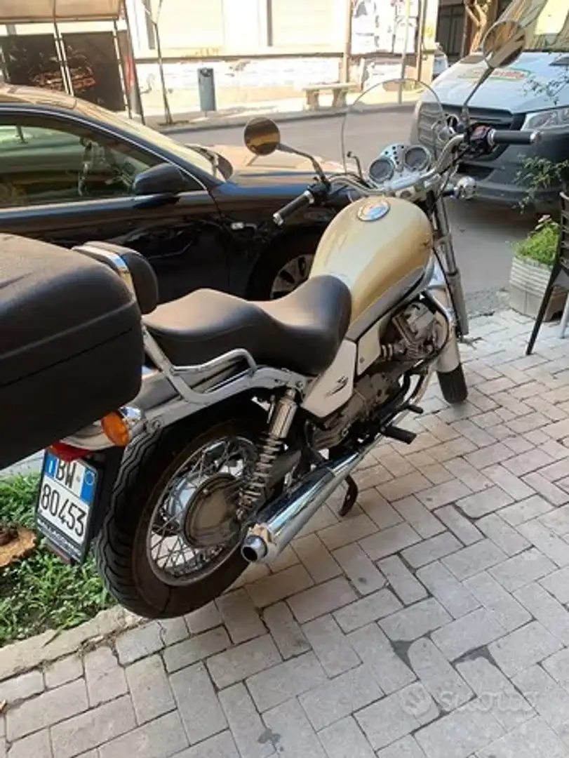 Moto Guzzi Nevada Beige - 2