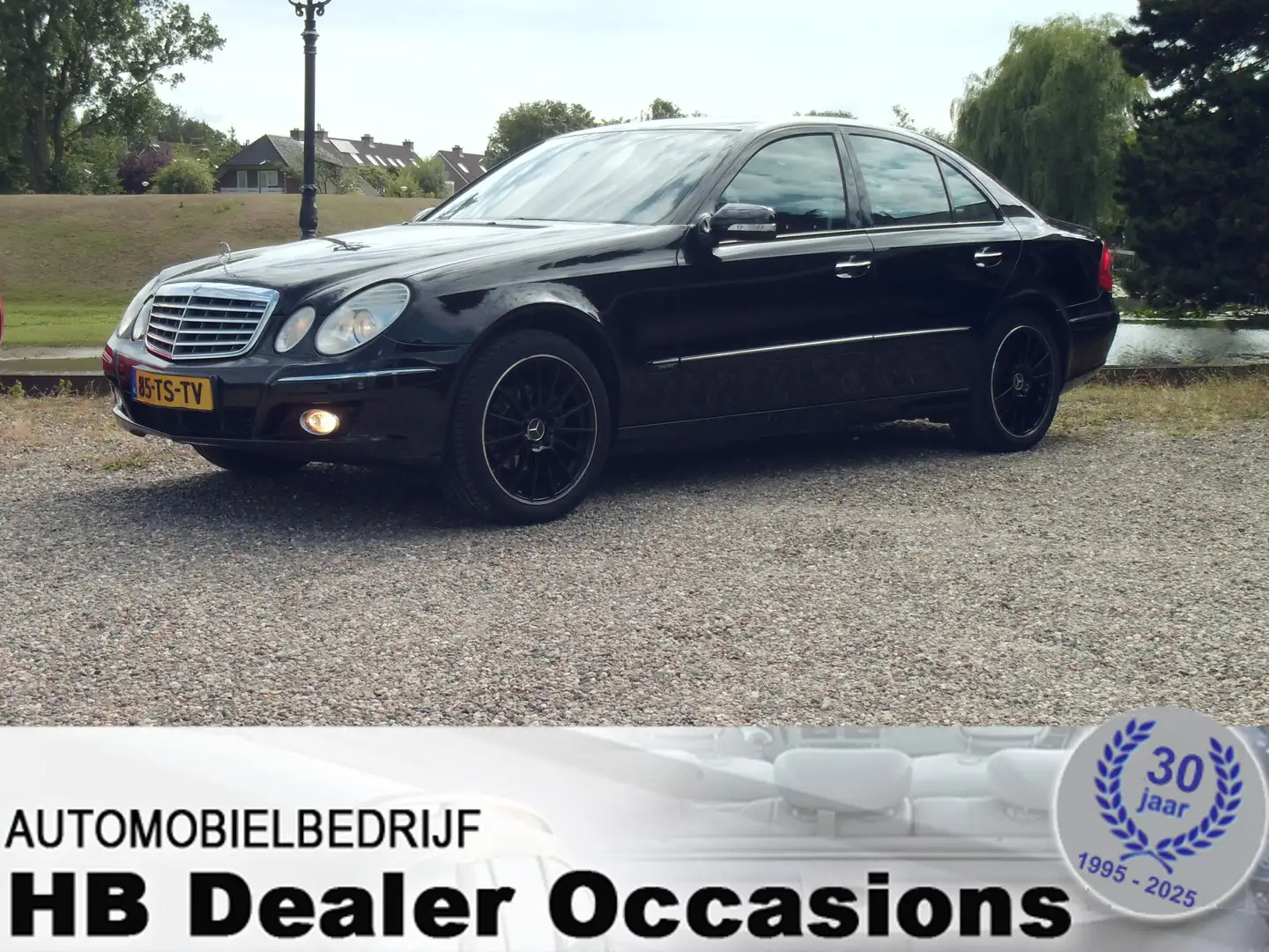 Mercedes-Benz E 280 Elegance - Airco - Leer - Navigatie - Youngtimer Noir - 1