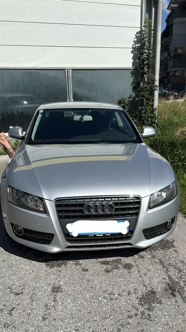 Audi A5 Coupé 2,0 T FSI Silber - 1
