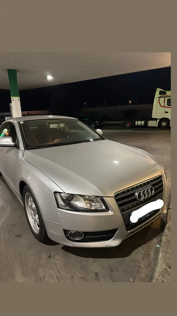 Audi A5 Coupé 2,0 T FSI Silber - 2