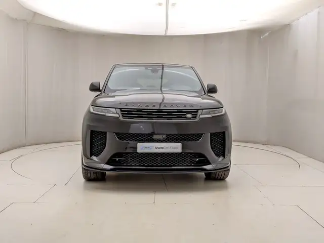Land Rover Range Rover Sport view 2