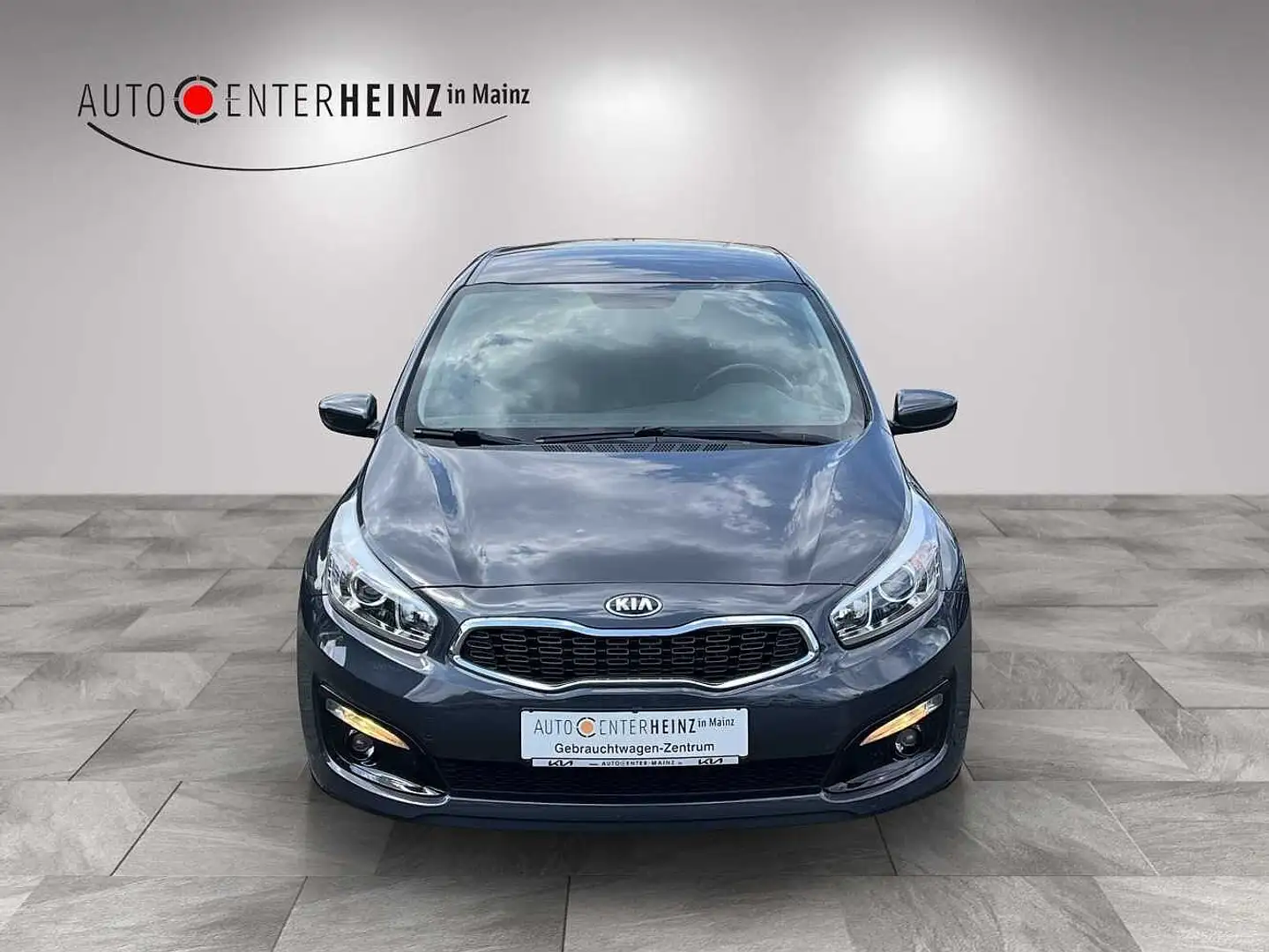 Kia Ceed / cee'd Edition 7 Gris - 2
