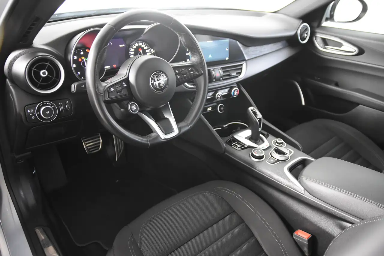 Alfa Romeo Giulia 2022