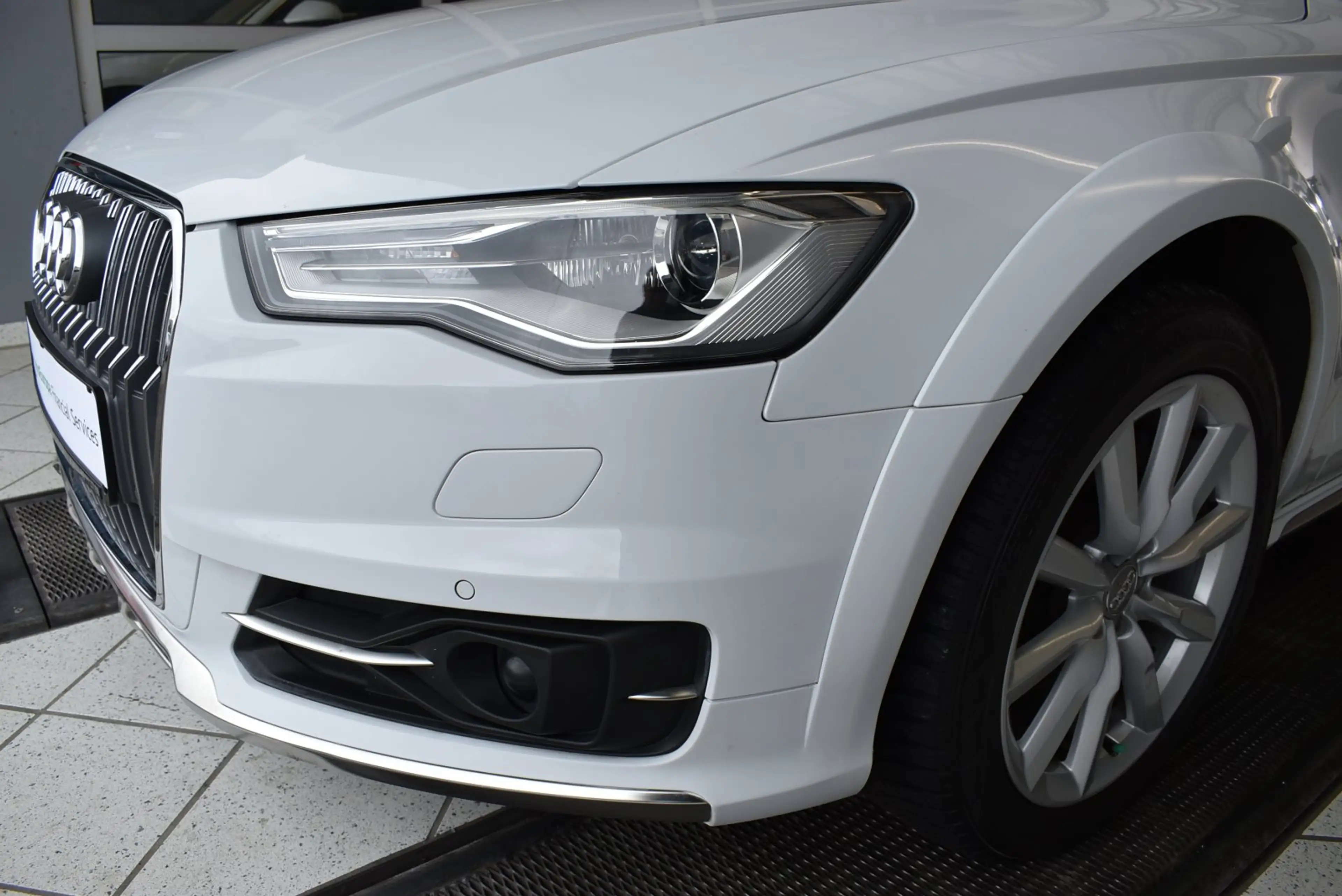Audi A6 allroad quattro 3.0TDI S-tronic*Xenon*BOSE*Leder — photo 5