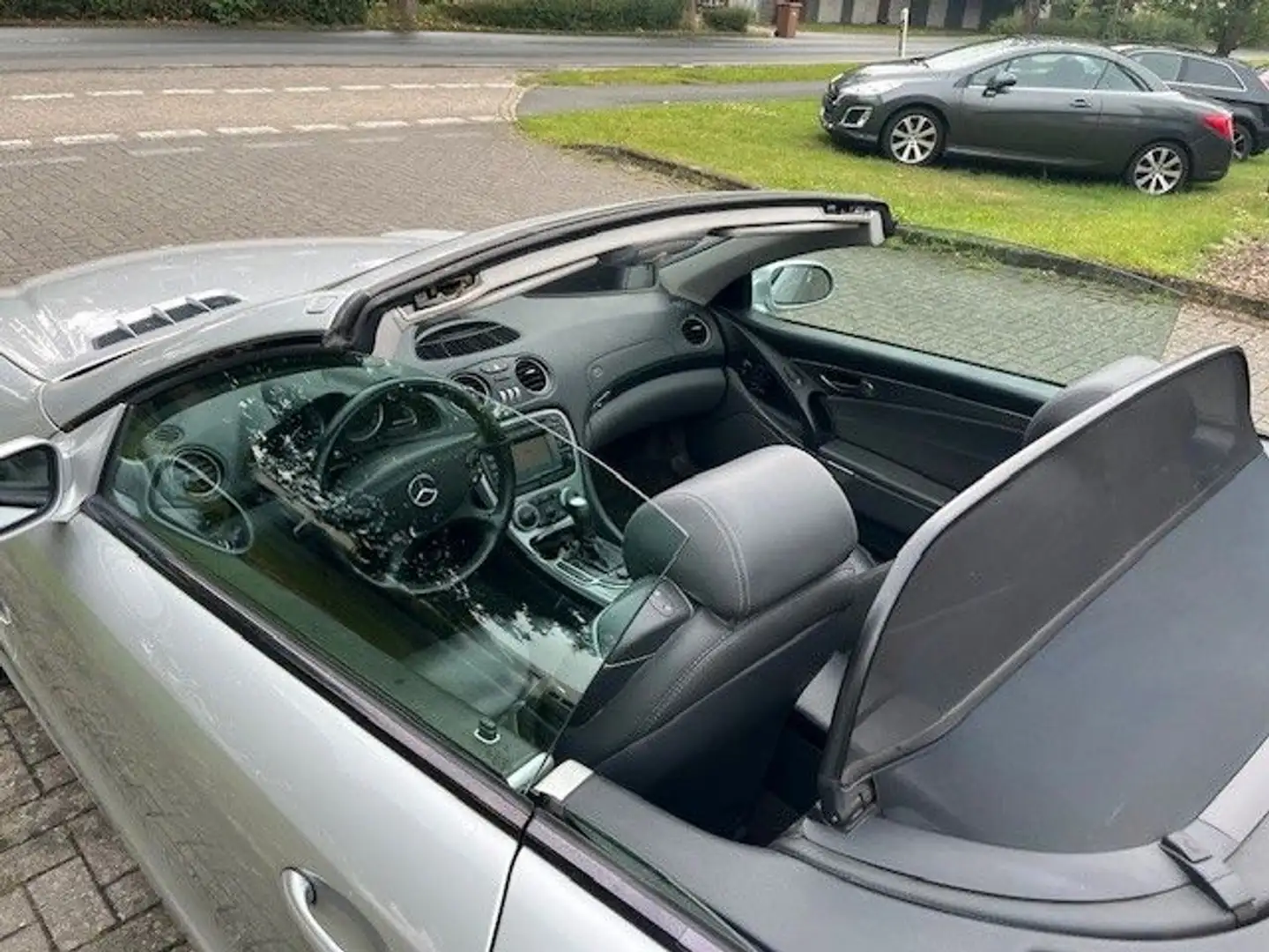 Mercedes-Benz SL 350 Stříbrná - 2