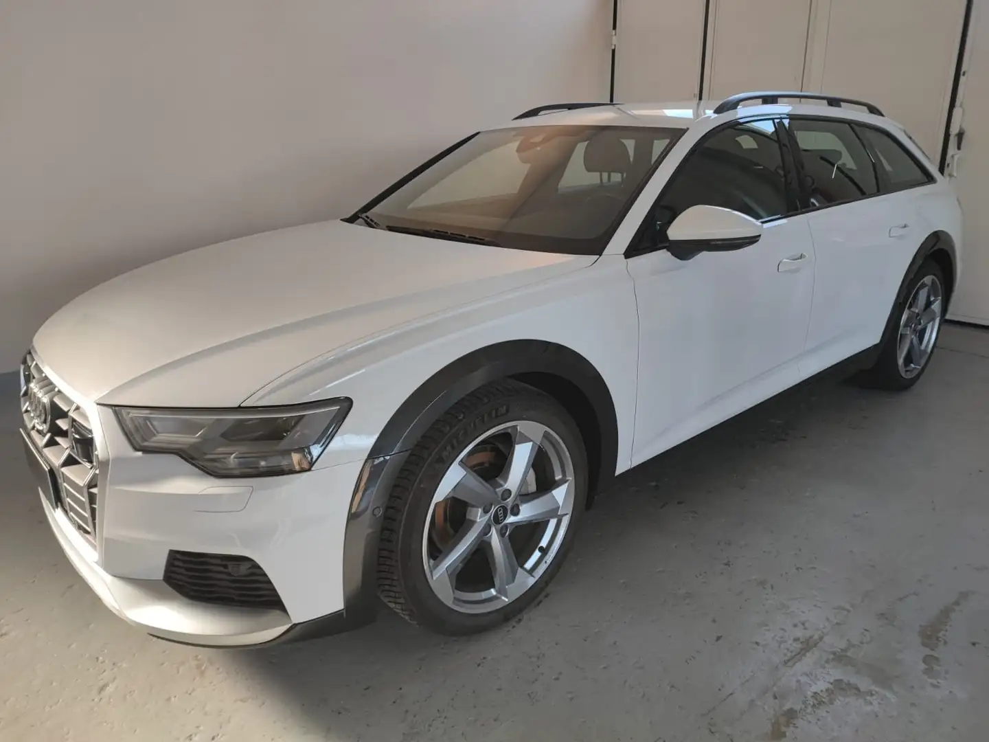 Audi A6 allroad 40 2.0 tdi mhev Evolution quattro 204cv s-tronic Weiß - 1