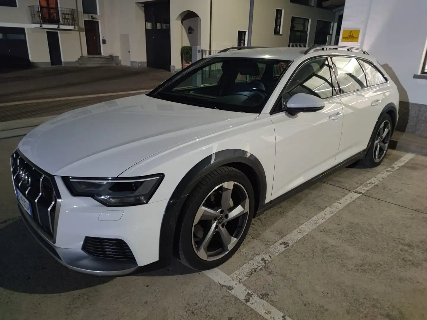 Audi A6 allroad 40 2.0 tdi mhev Evolution quattro 204cv s-tronic Blanco - 1