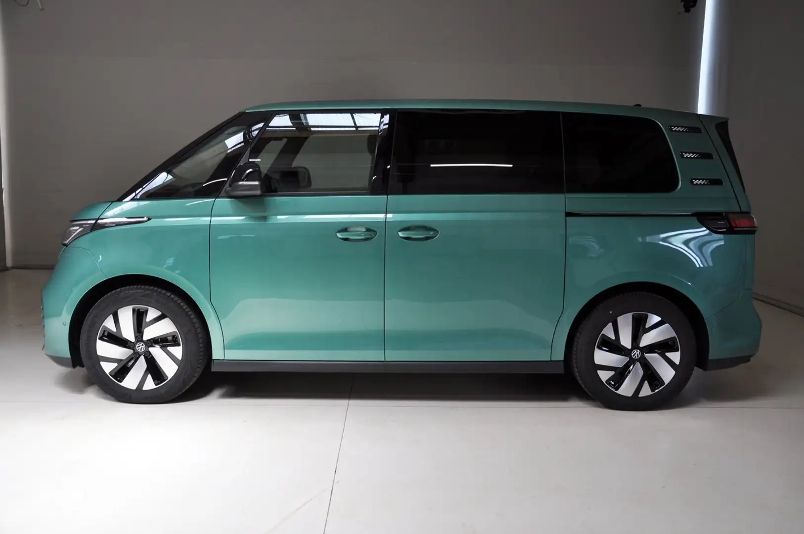 Volkswagen ID. Buzz VW ID. Buzz Pro 150 kW Grün - 2