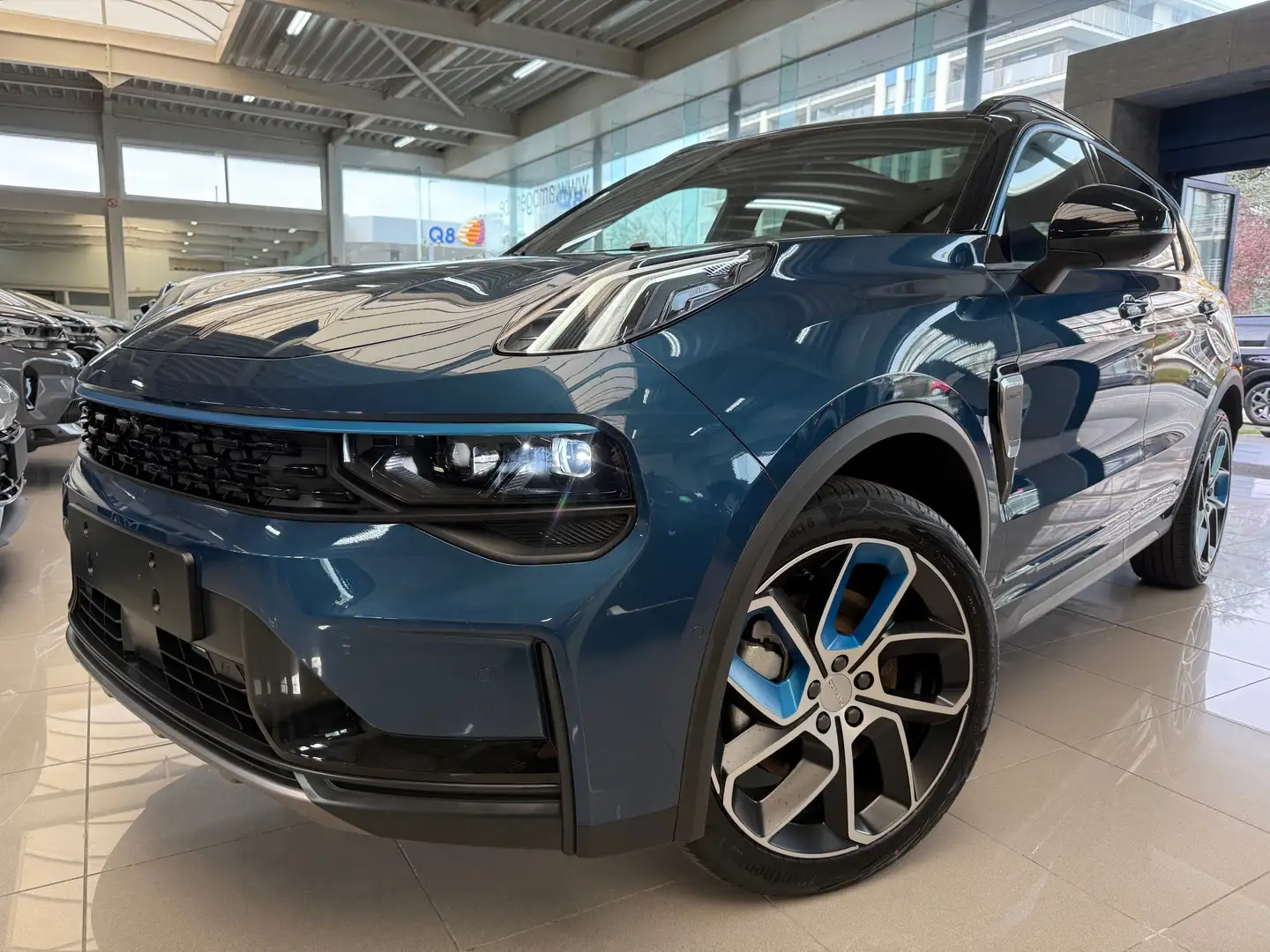 Lynk & Co 01 1.5 TURBO PHEV 6.6kw + TREKHAAK/OPEN DAK Bleu - 1